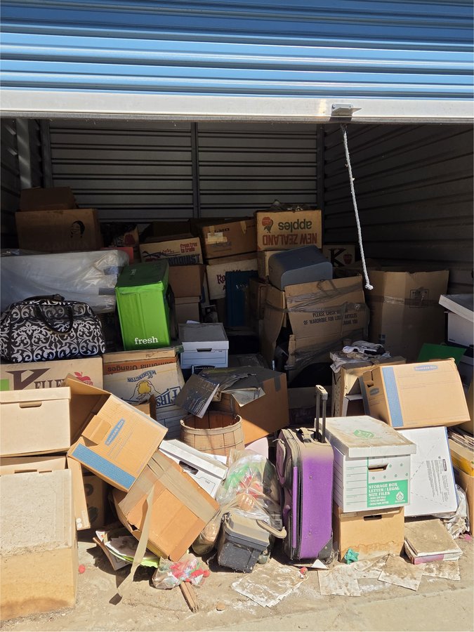 10 x 15 storage unit in Yucaipa, CA