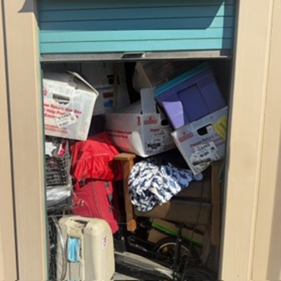 8 x 10 storage unit in Riverside, CA