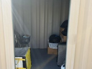 8 x 10 storage unit in Riverside, CA