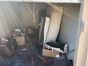 8 x 20 storage unit in Riverside, CA