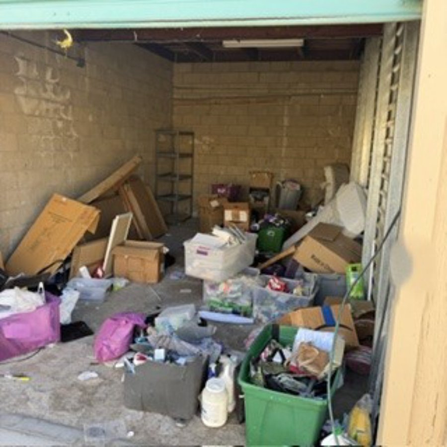 13 x 23 storage unit in Riverside, CA