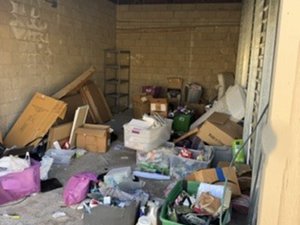 13 x 23 storage unit in Riverside, CA