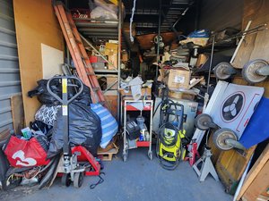 10 x 30 storage unit in Riverside, CA