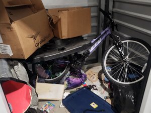 5 x 5 storage unit in Riverside, CA