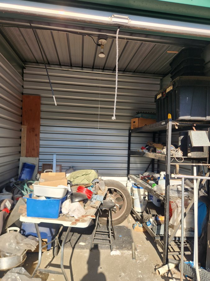 10 x 10 storage unit in Riverside, CA