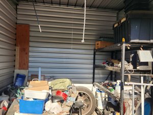 10 x 10 storage unit in Riverside, CA