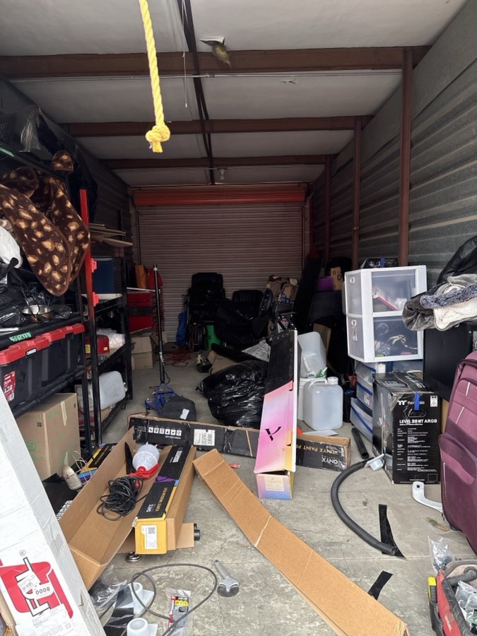 10 x 25 storage unit in Orland Hills, IL