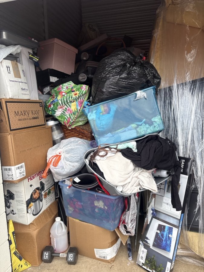 10 x 10 storage unit in Alsip, IL