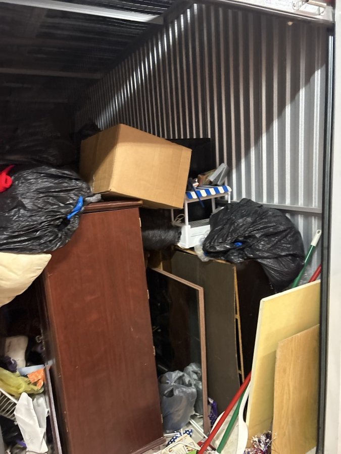 10 x 20 storage unit in Alsip, IL