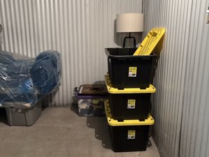 10 x 10 storage unit in Alsip, IL