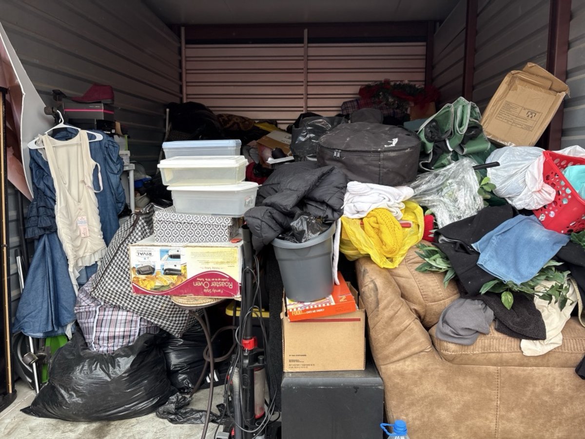 10 x 15 storage unit in Country Club Hills, IL