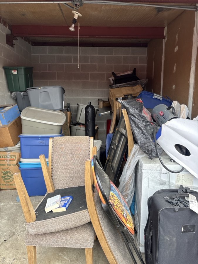 10 x 15 storage unit in Bridgeview, IL