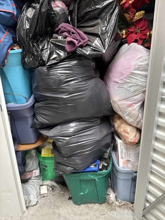 5 x 5 storage unit in Alsip, IL