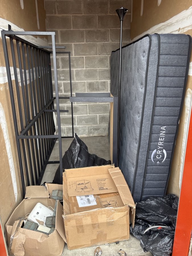 5 x 8 storage unit in Bridgeview, IL