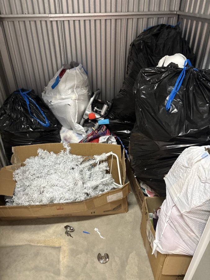 5 x 5 storage unit in Alsip, IL