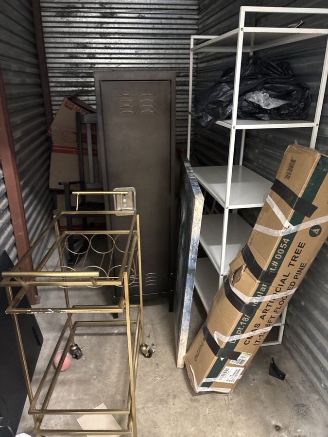 5 x 10 storage unit in Justice, IL