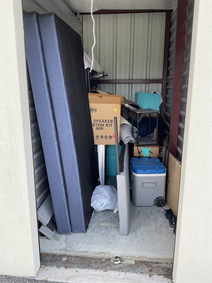 5 x 10 storage unit in Davenport, FL