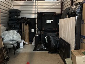 10 x 15 storage unit in Crestwood, IL