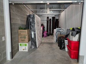 10 x 20 storage unit in Lexington, KY