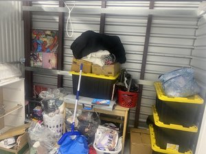 10 x 5 storage unit in Jacksonville, FL