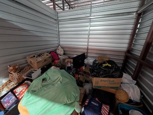 10 x 10 storage unit in Sebring, FL