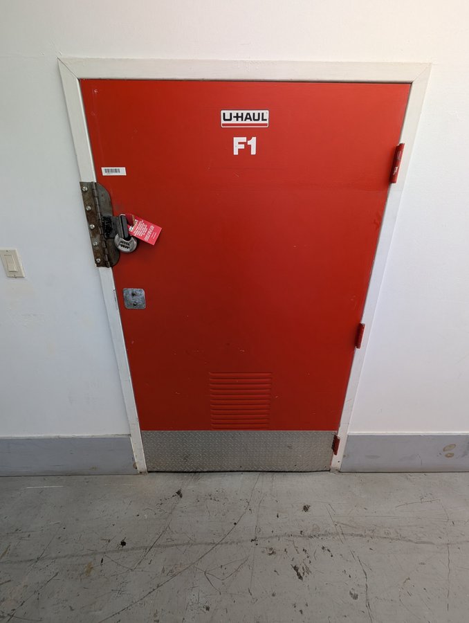 8 x 16 storage unit in Naples, FL