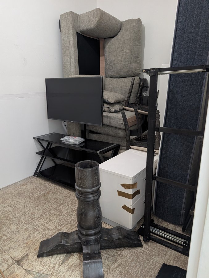 8 x 16 storage unit in Naples, FL