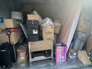 10 x 10 storage unit in Cranbury, NJ