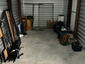 10 x 20 storage unit in Waynesboro, VA