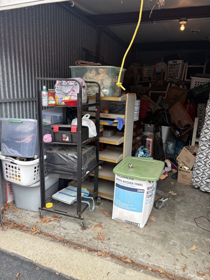 10 x 20 storage unit in Newport News, VA