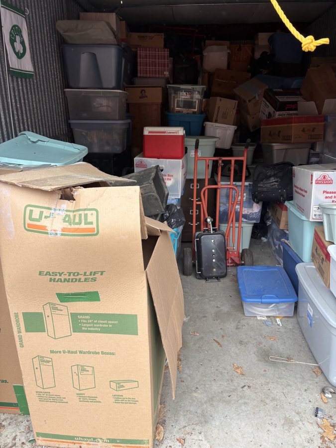 10 x 20 storage unit in Newport News, VA