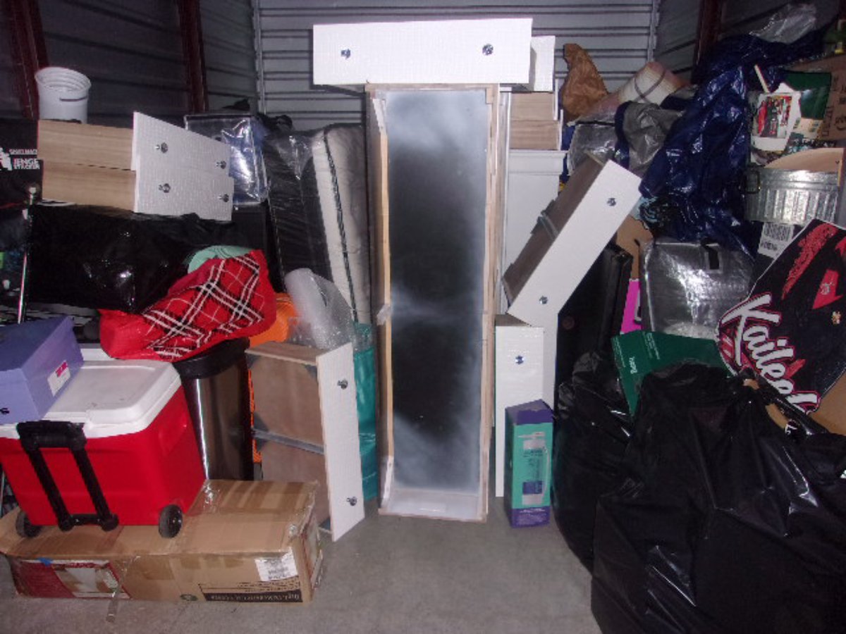 10 x 15 storage unit in Hamden, CT