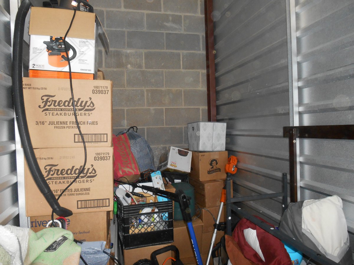5 x 10 storage unit in Columbia, MO