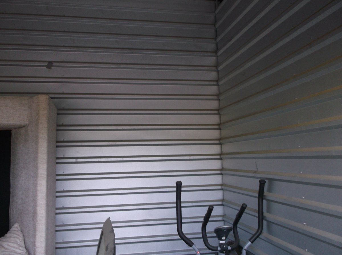 10 x 10 storage unit in Virginia Beach, VA