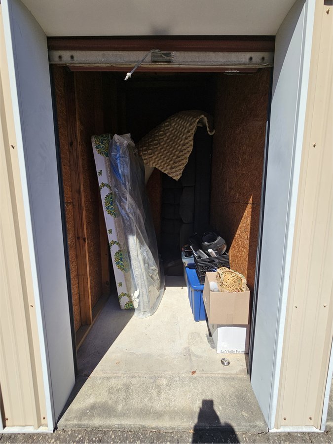 5 x 10 storage unit in West Columbia, SC