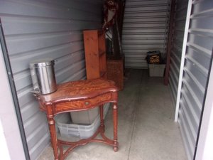 5 x 15 storage unit in Hamden, CT