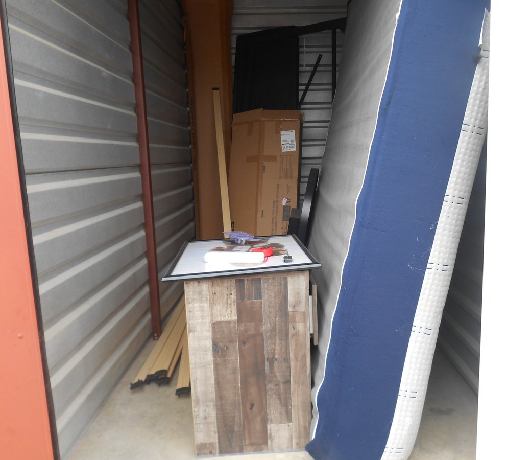 5 x 10 storage unit in Columbia, MO