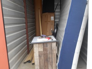 5 x 10 storage unit in Columbia, MO
