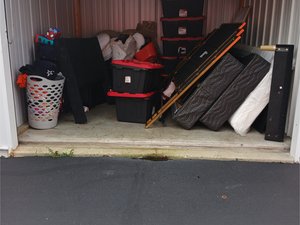 10 x 10 storage unit in Rockford, IL