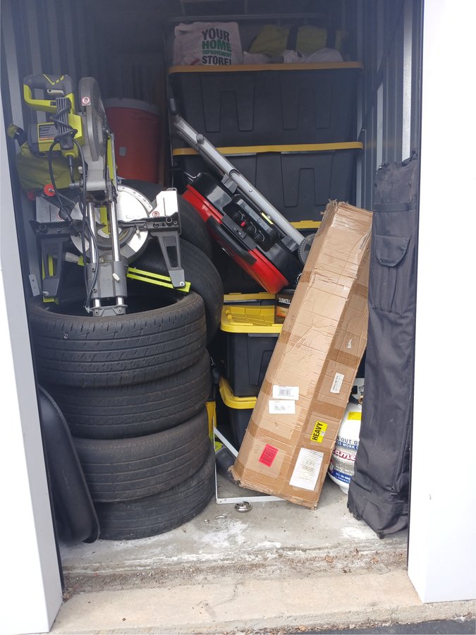 5 x 10 storage unit in Rockford, IL