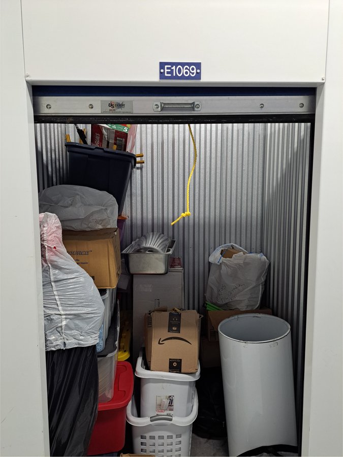 5 x 5 storage unit in Kendall, FL
