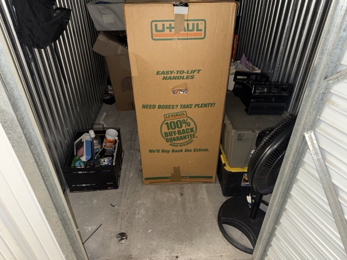 5 x 8 storage unit in Scottsdale, AZ
