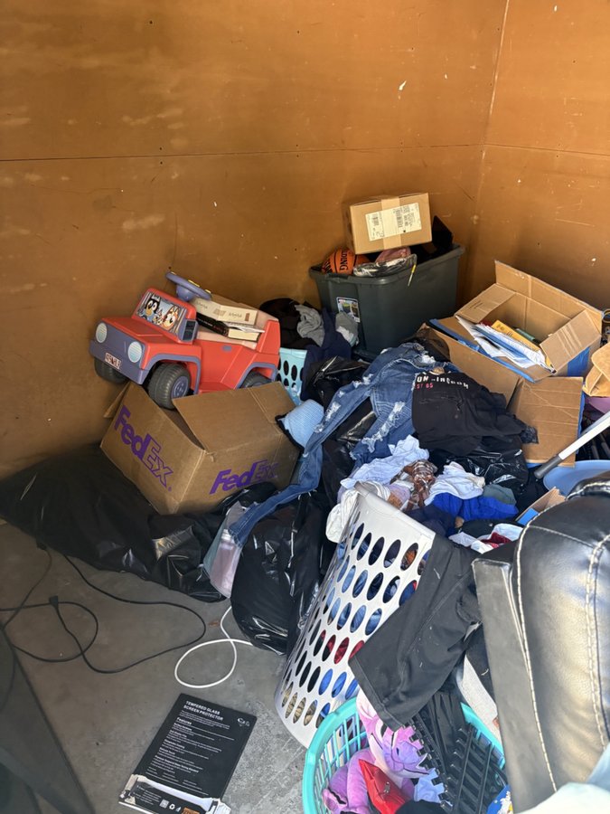 10 x 10 storage unit in Hampton, VA
