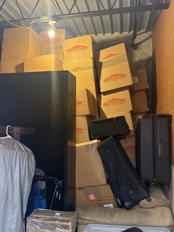 10 x 10 storage unit in Hampton, VA