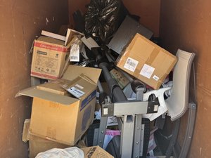 5 x 10 storage unit in Hampton, VA