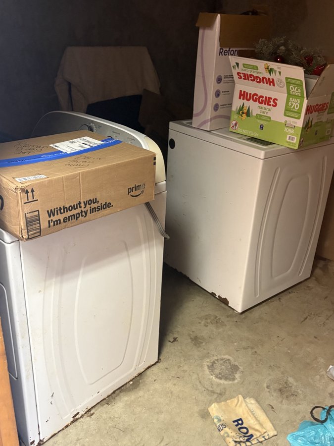 10 x 10 storage unit in Hampton, VA