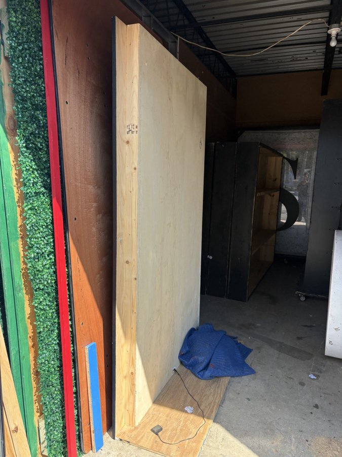 10 x 20 storage unit in Hampton, VA
