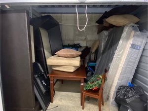 10 x 10 storage unit in Meridian, MS