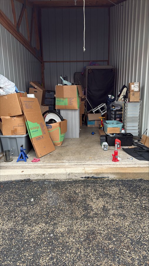 10 x 20 storage unit in Dekalb, IL