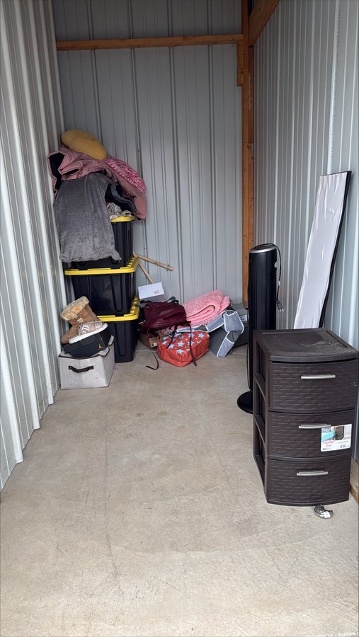 5 x 10 storage unit in Dekalb, IL